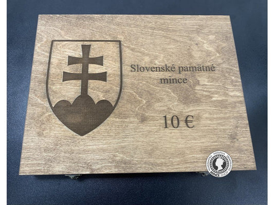 Luxusná drevená kazeta s dvoma plátami na Slovenské pamätné mince 10€
