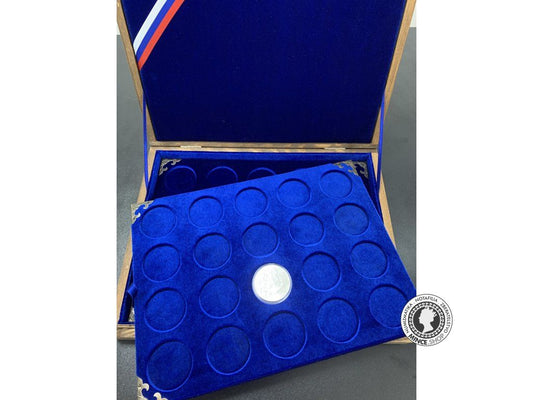 Luxusná drevená kazeta s dvoma plátami na Slovenské pamätné mince 20€