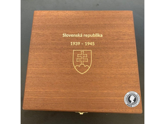 Drevená kazeta na mince Slovenského Štátu 1939-1945 bez variant