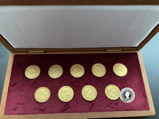 Sada zlatých mincí 10 korún Franz Jozef I. mix ročníkov 1896-1909 pôvodné razby v drevenej kazete