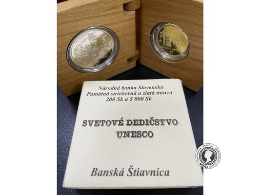Set NBS zlatej a striebornej mince Banská Štiavnica 200sk a 5000sk v drevenej etui